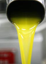 Olivenöl frisch von der Presse